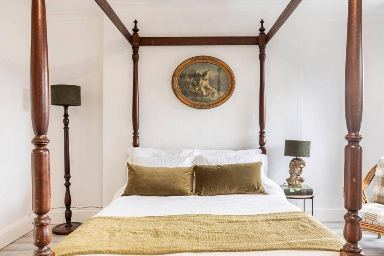 Victorian Style Apartment W/ Four-Poster Bed In Camden Town ลอนดอน ภายนอก รูปภาพ